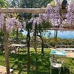 Casa Flora 4*