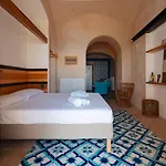Frühstückspension Casa Flora 4*