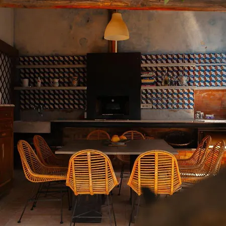 Casa Flora 4*