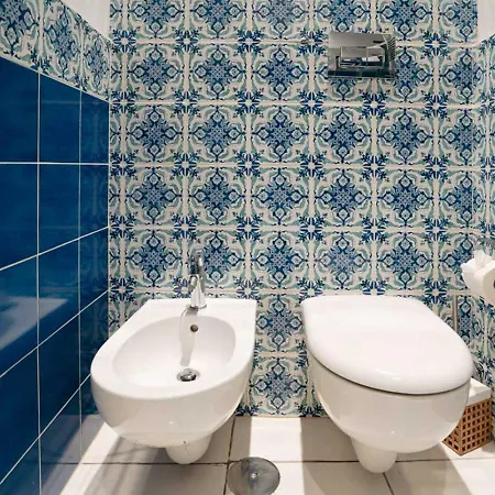 فندق مبيت وإفطار Casa Flora Vietri