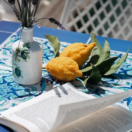 Casa Flora فندق مبيت وإفطار Vietri