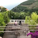 Casa Flora Bed & Breakfast