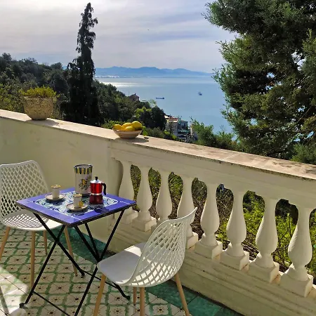 Casa Flora 4*