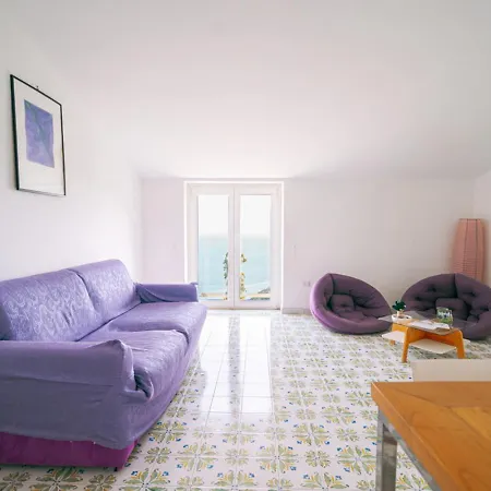 Casa Flora Bed & Breakfast